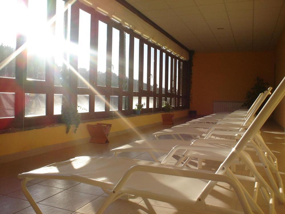 Hotel Balneario Rio Pambre ปาลัสเดเรย์ ภายนอก รูปภาพ