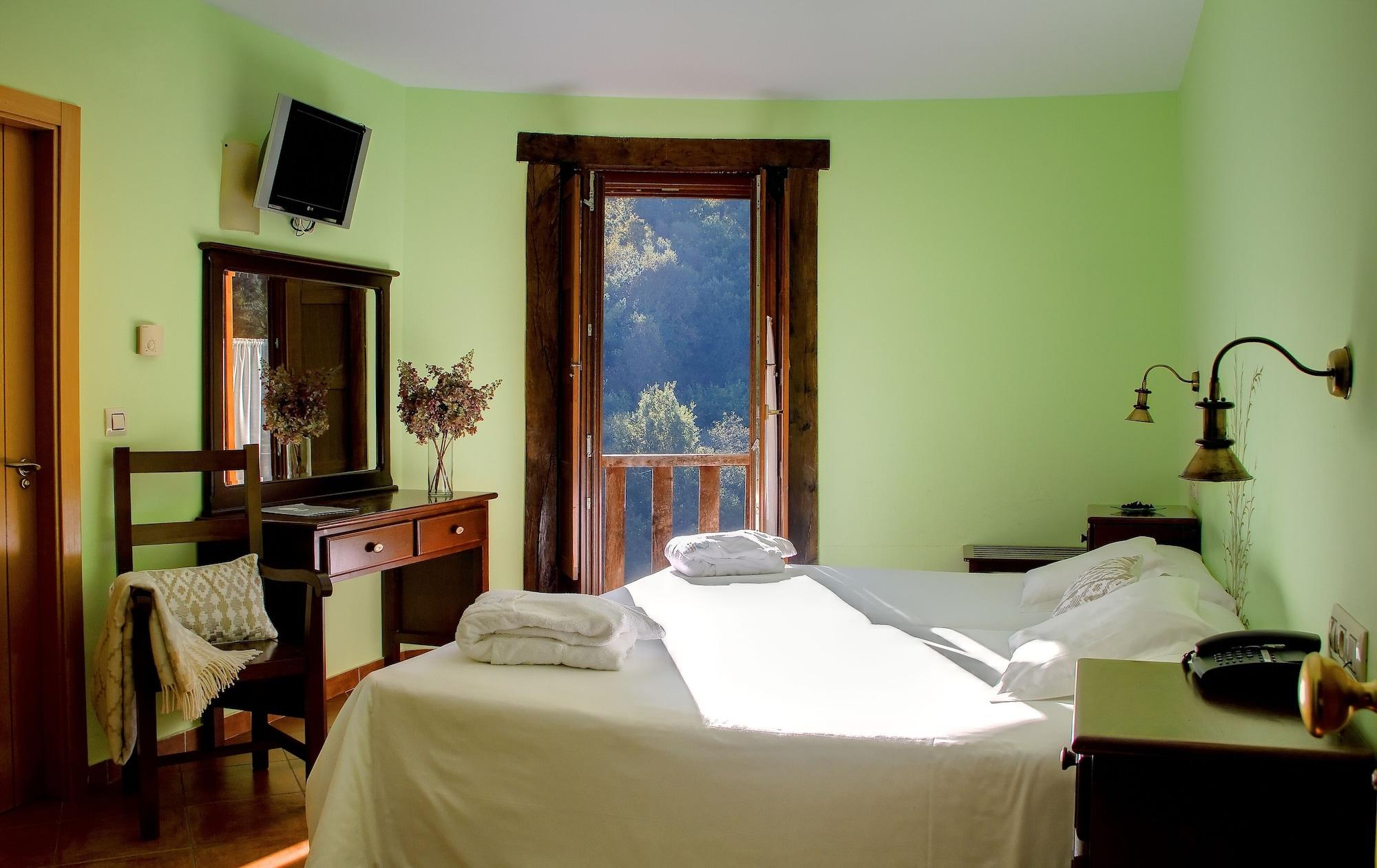 Hotel Balneario Rio Pambre ปาลัสเดเรย์ ภายนอก รูปภาพ