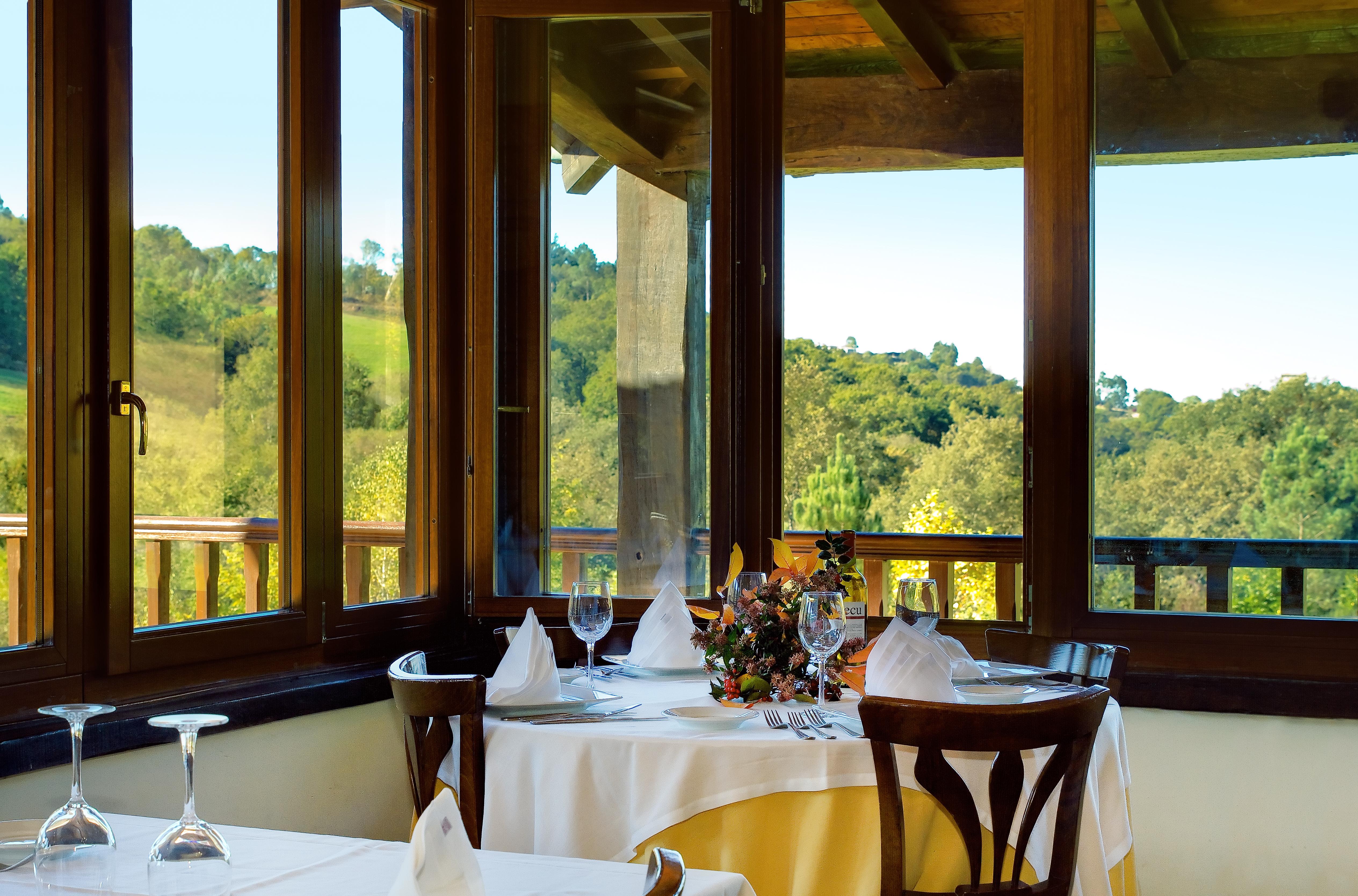 Hotel Balneario Rio Pambre ปาลัสเดเรย์ ภายนอก รูปภาพ